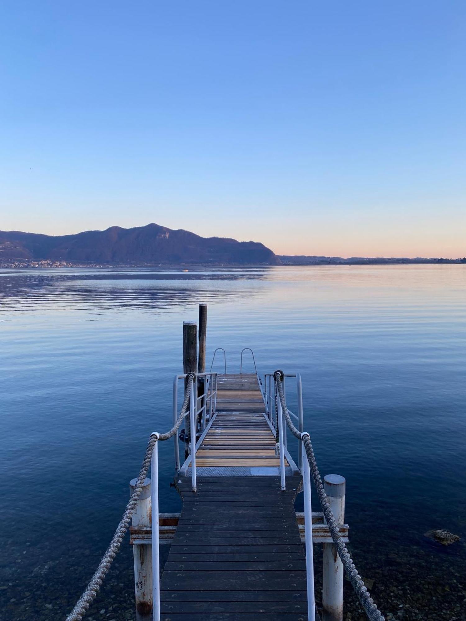 Villa Anastasye Your Lakefront Vacation Rental Predore Bagian luar foto