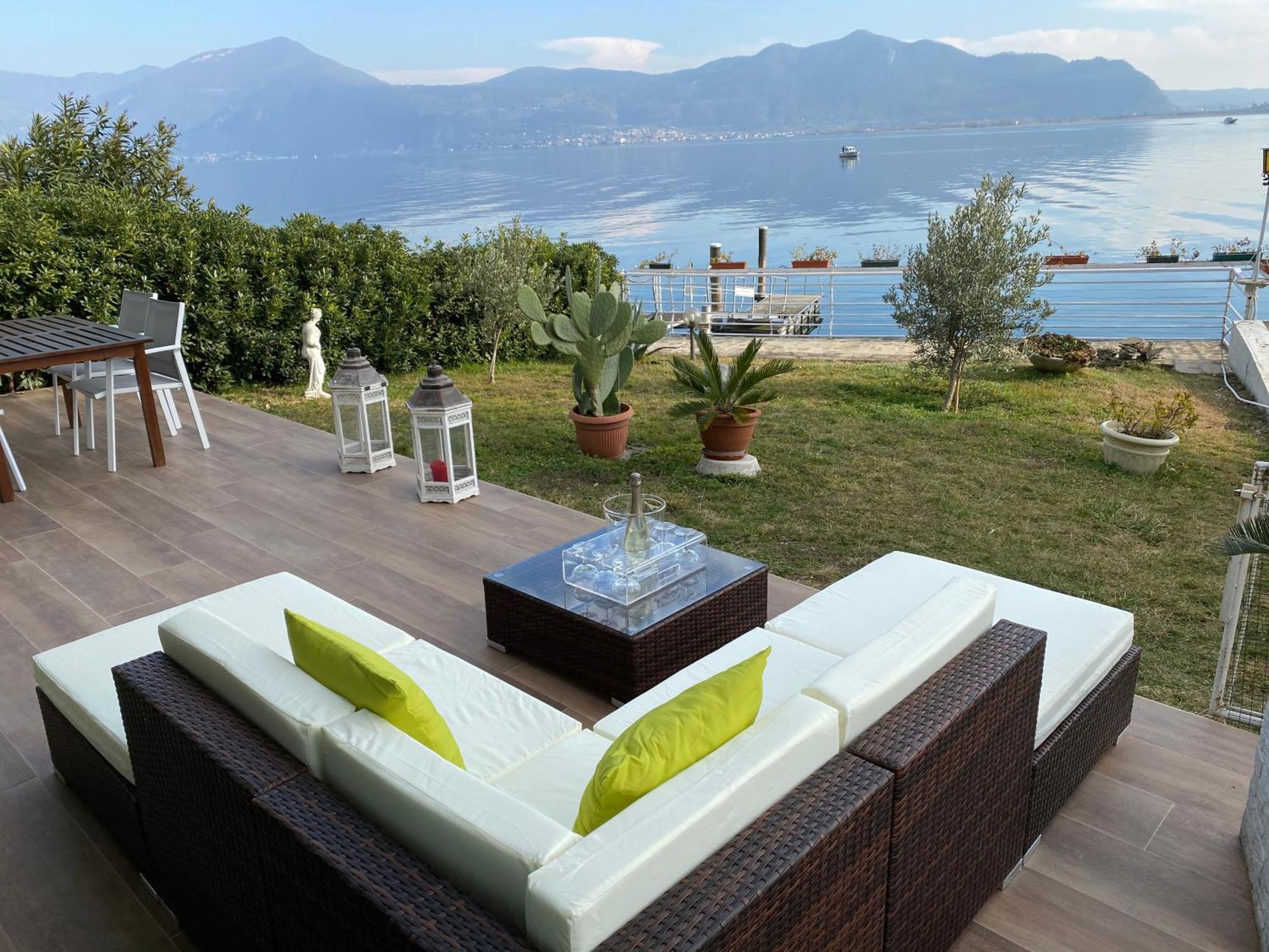 Villa Anastasye Your Lakefront Vacation Rental Predore Bagian luar foto
