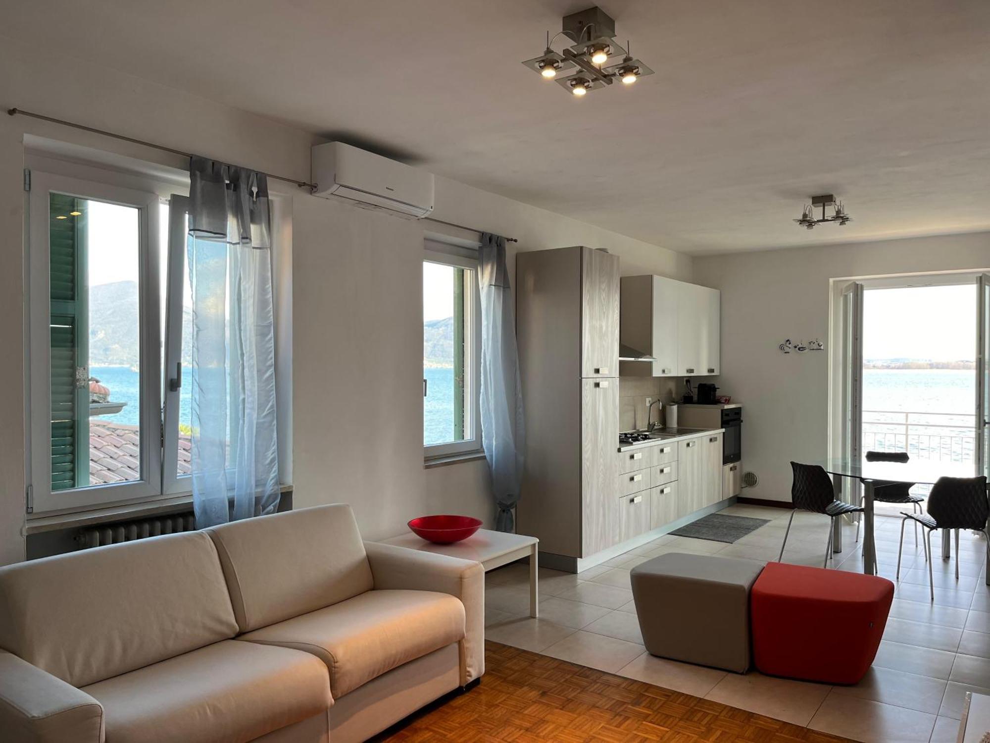 Villa Anastasye Your Lakefront Vacation Rental Predore Bagian luar foto