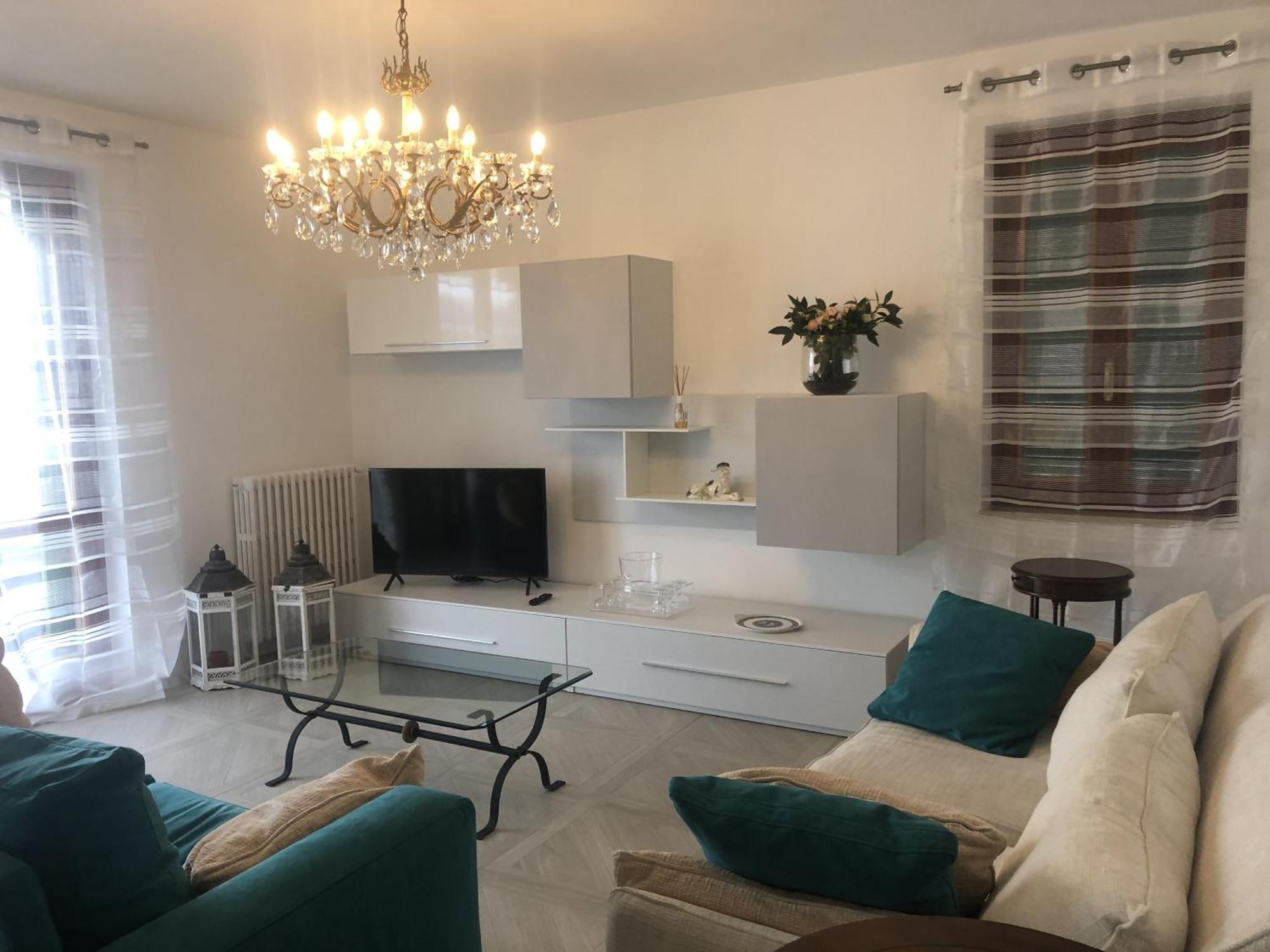 Villa Anastasye Your Lakefront Vacation Rental Predore Bagian luar foto