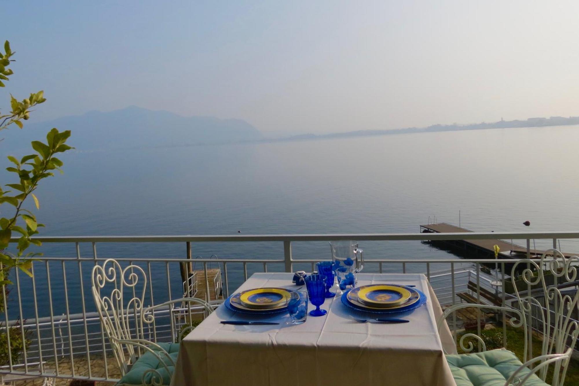 Villa Anastasye Your Lakefront Vacation Rental Predore Bagian luar foto