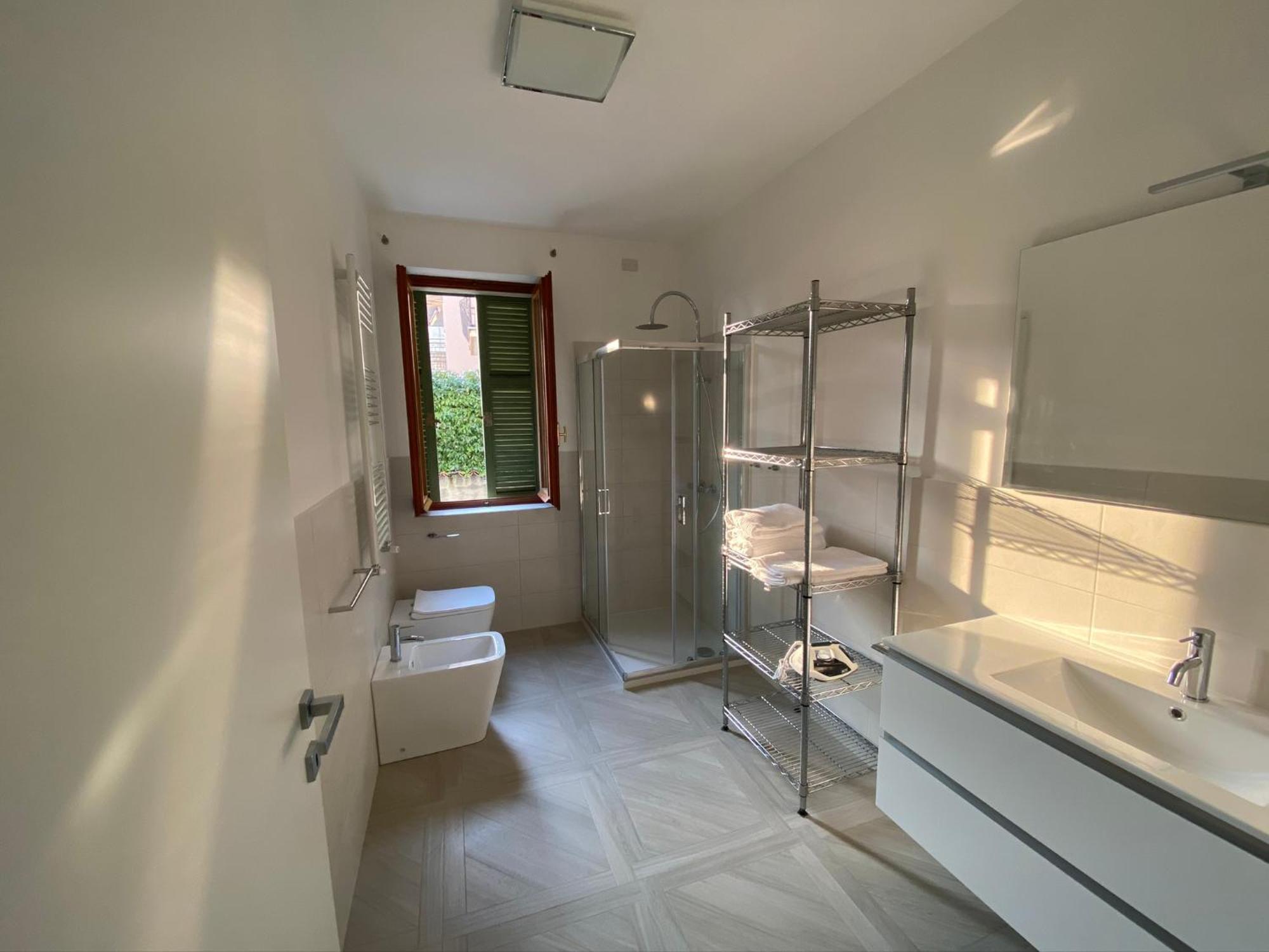 Villa Anastasye Your Lakefront Vacation Rental Predore Bagian luar foto