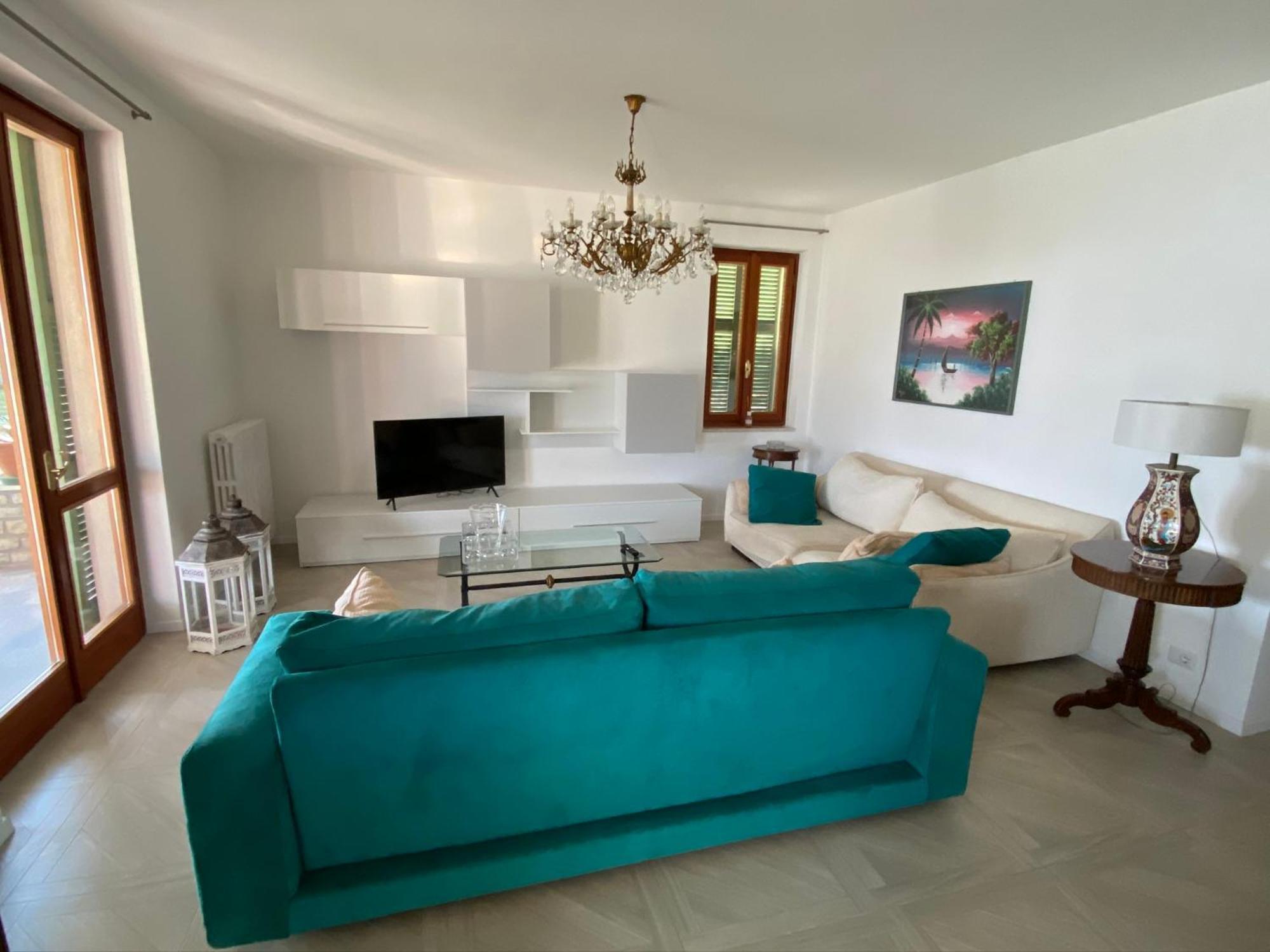 Villa Anastasye Your Lakefront Vacation Rental Predore Bagian luar foto