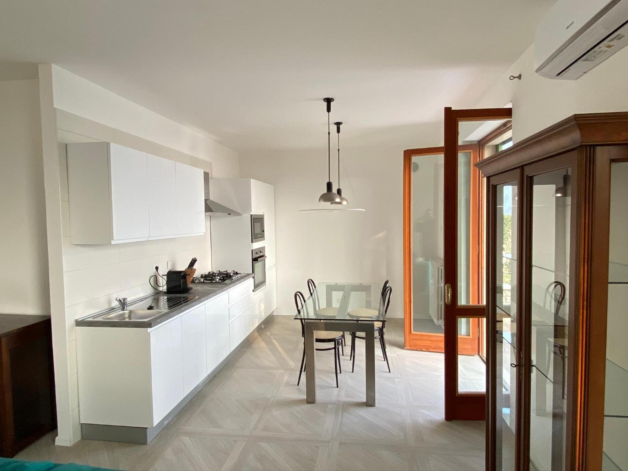 Villa Anastasye Your Lakefront Vacation Rental Predore Bagian luar foto