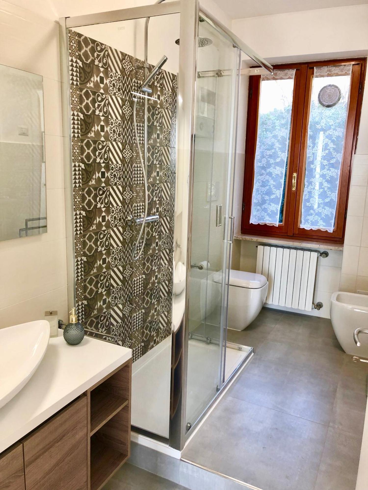 Villa Anastasye Your Lakefront Vacation Rental Predore Bagian luar foto